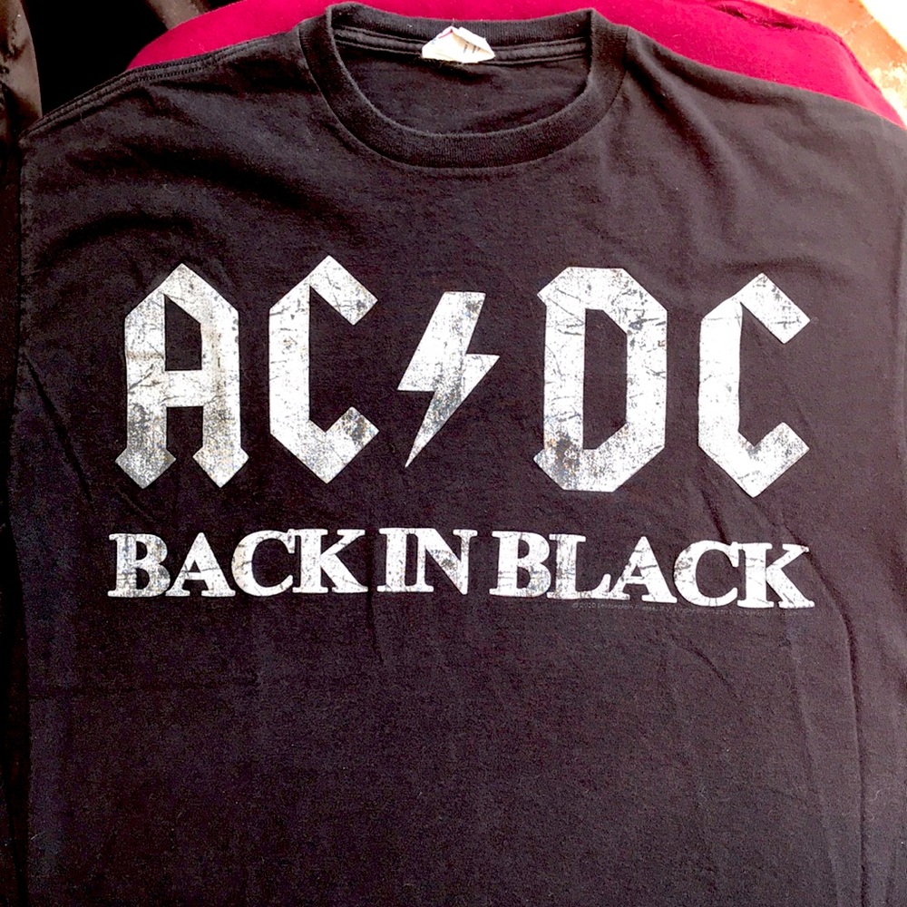 AC/DC Back in Black Tee L Silver Rock Band
